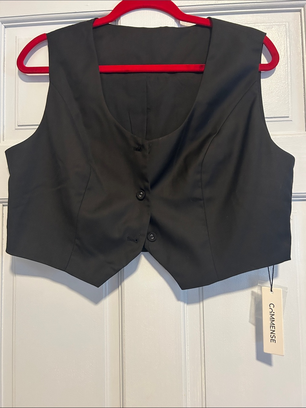 NWT Commense Black Cropped Vest